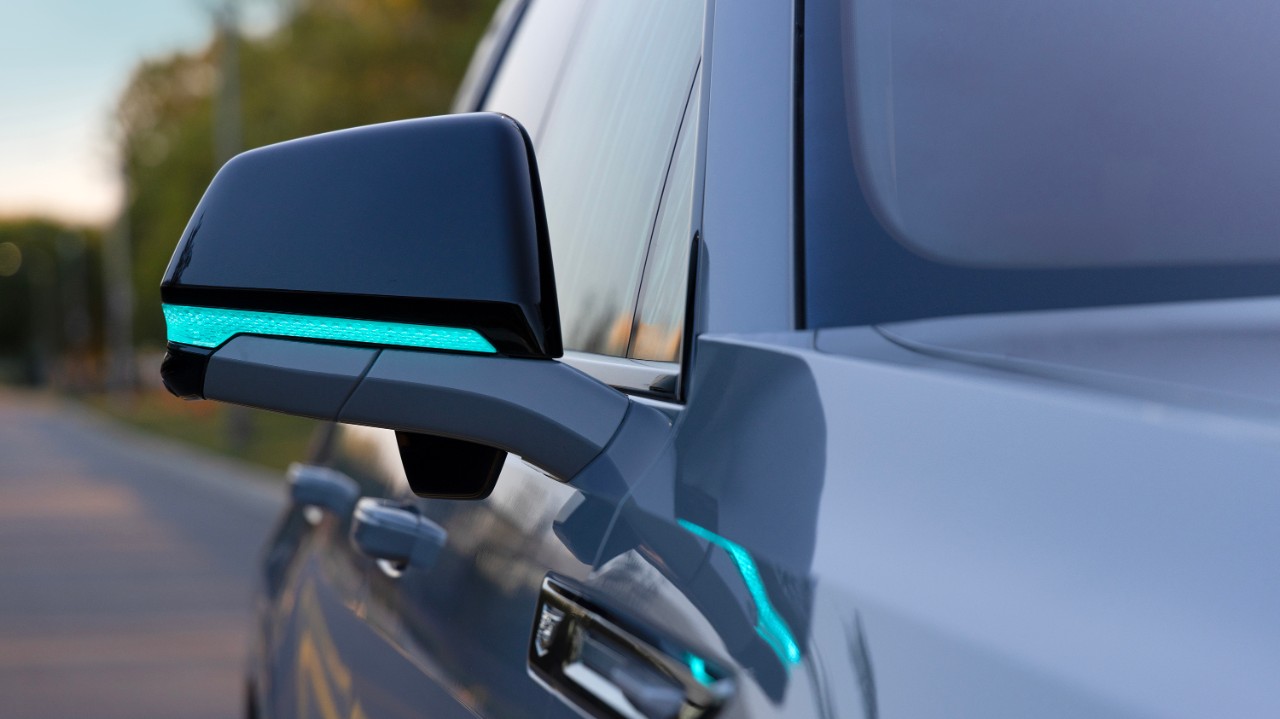Turquoise Light Indicates Hand Off Operation