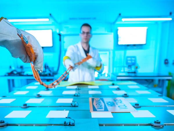 GM employee working in battery lab.