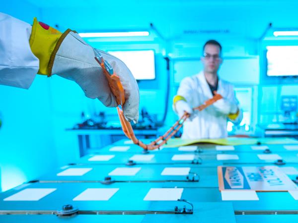 GM employee working in battery lab.