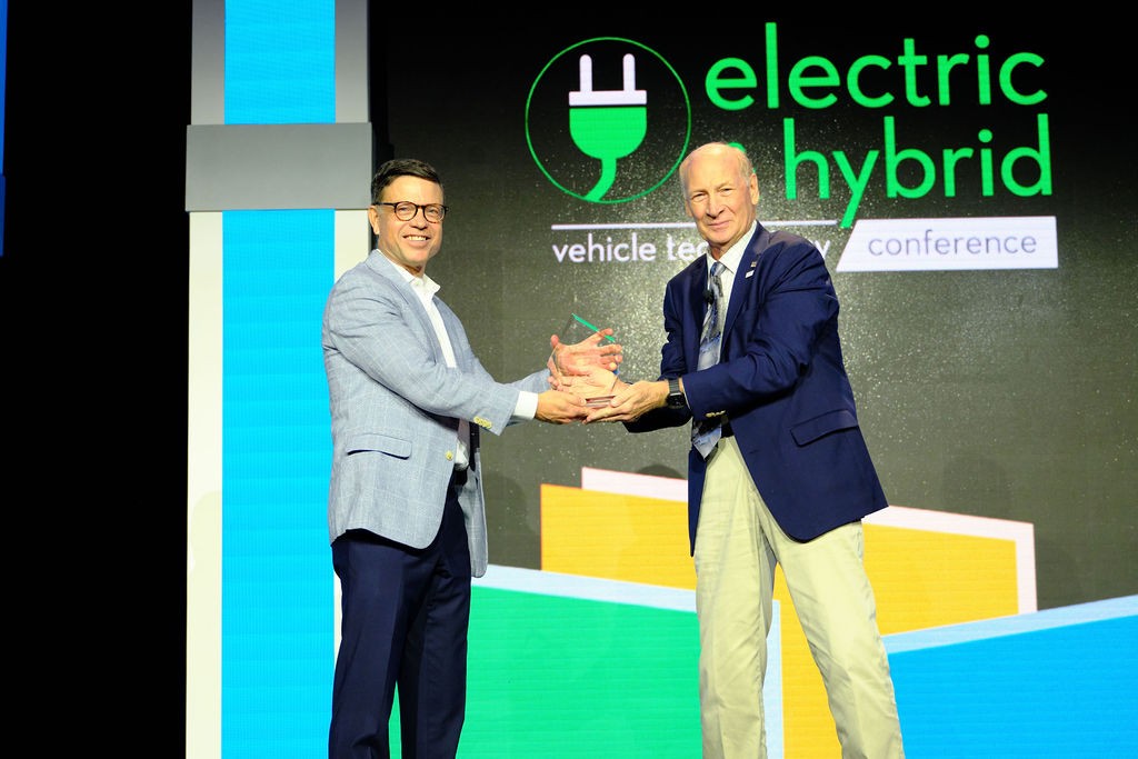 Gms Kurt Kelty (Left) Receiving An Award At The Battery Show In Detroit