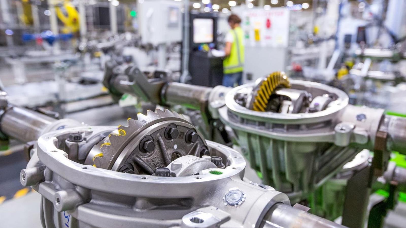 Manufacturing & Skilled Trades (17)