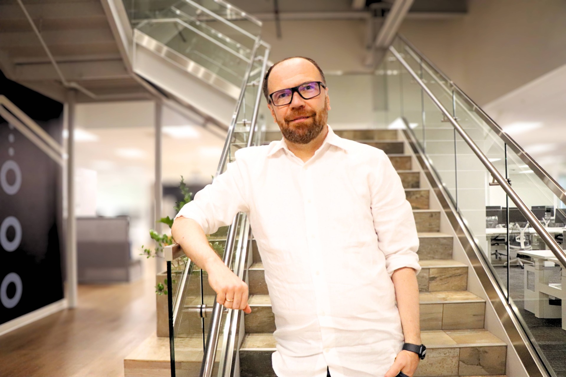 Thumbnail GM Vitaliy Liptchinsky Sunnyvale Office Staircase Hero Image AI ADAS
